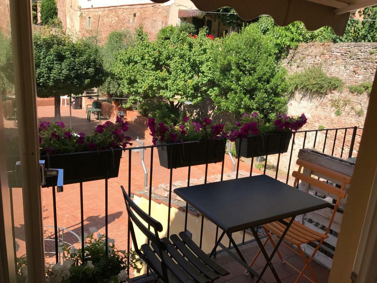 Fonte Gaia Experience Bed and Breakfast Siena Exteriör bild